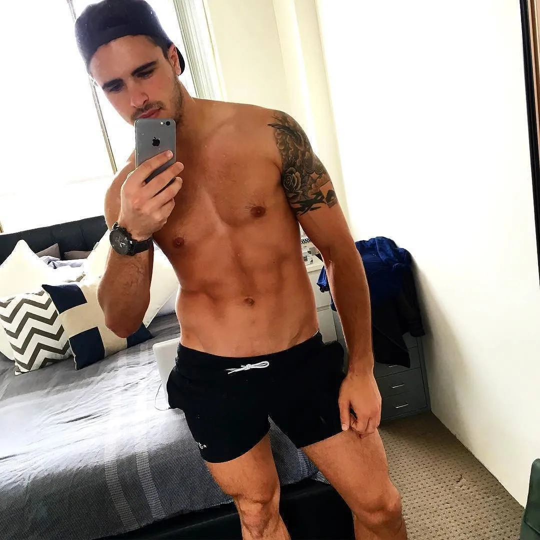 hotguy2-1920w.jpg